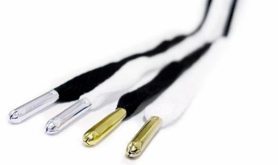 Mr. Lacy - Schoenveters - Flatties Plat - Wit Met Golden Tip - Veterlengte 130 Cm 6 Mr. Lacy - Schoenveters - Flatties Plat - Wit Met Golden Tip - Veterlengte 130 Cm - Afbeelding 4