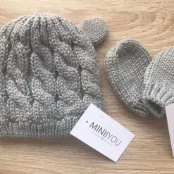 Merkloos Set Baby Gebreide Muts En Wanten Grijs | 6-18 Maanden | Beervorm - Beren Oortjes - Kindermuts - Wantjes -Nike winkel 550x412 21
