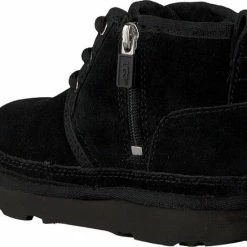 UGG Neumel II Jongens Laarzen - Black - Maat 27.5 28 UGG Neumel II Jongens Laarzen - Black - Maat 27.5 -Nike winkel 550x438 4