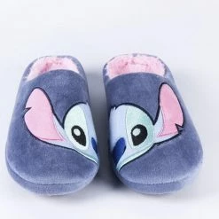 Disney Stitch Sloffen - Blauw En Roze -Nike winkel 550x467 2