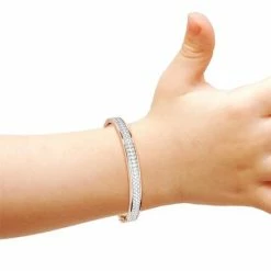 Yolora Kids Bangle Armband - Kalpa Camaka Kristallen - Rosé Kleurig - 18K Roségoud Verguld - Kind - Meisjes Armbandje Rose Gold - Sieraden Kinderen - Luxe Giftbox - Geschenkdoos - Cadeau Doos - Geschenkverpakking - Mooie Cadeauverpakking -Nike winkel 550x550 243