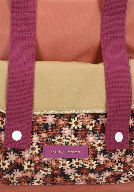 Sticky Lemon Backpack Small | Rugzak - Rugtas | A Journey Of Tales | Golden, Jeronicus Brown 19 Sticky Lemon Backpack Small | Rugzak - Rugtas | A Journey Of Tales | Golden, Jeronicus Brown - Afbeelding 17