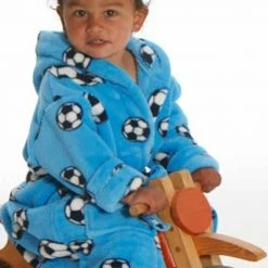 Playshoes - Fleece Badjas Met Capuchon - Voetbal Blauw - Maat 146-152cm 15 Playshoes - Fleece Badjas Met Capuchon - Voetbal Blauw - Maat 146-152cm -Nike winkel 550x794 6