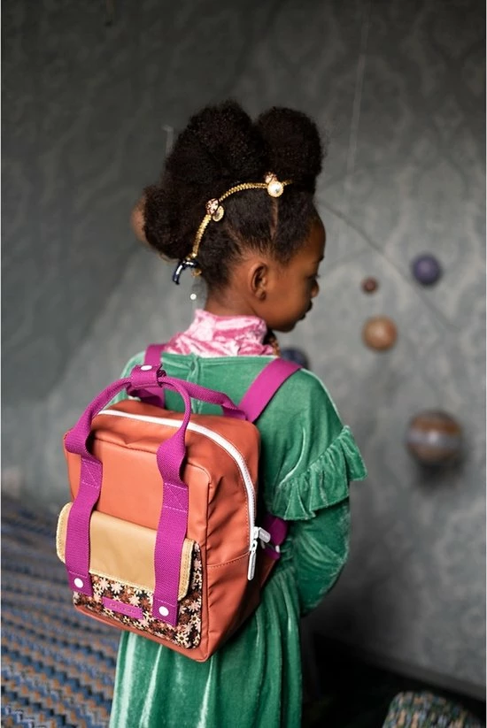 Sticky Lemon Backpack Small | Rugzak - Rugtas | A Journey Of Tales | Golden, Jeronicus Brown 3 Sticky Lemon Backpack Small | Rugzak - Rugtas | A Journey Of Tales | Golden, Jeronicus Brown