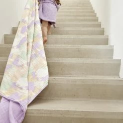 Meyco Baby Badjas Basic Badstof - 86/92 - Soft Lilac -Nike winkel 550x825 88